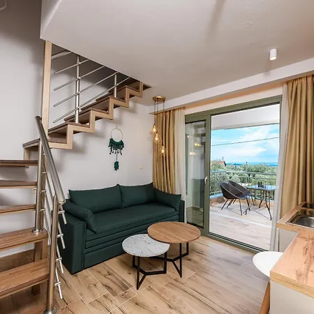 Hotel The Olive Land