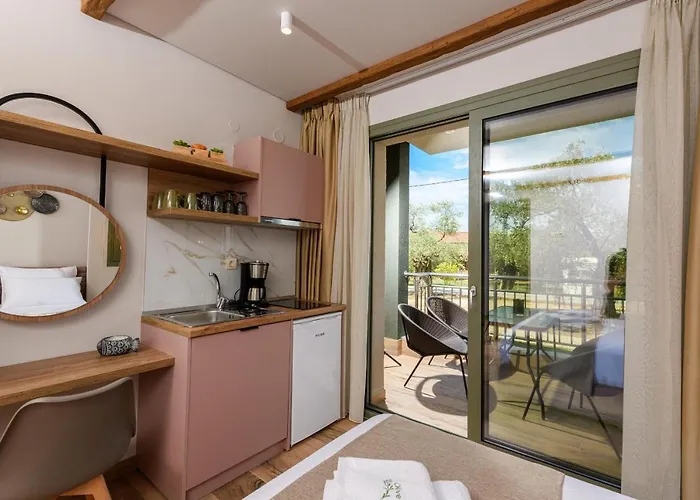 The Olive Land 酒店