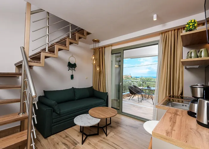 The Olive Land Órmos Prínou